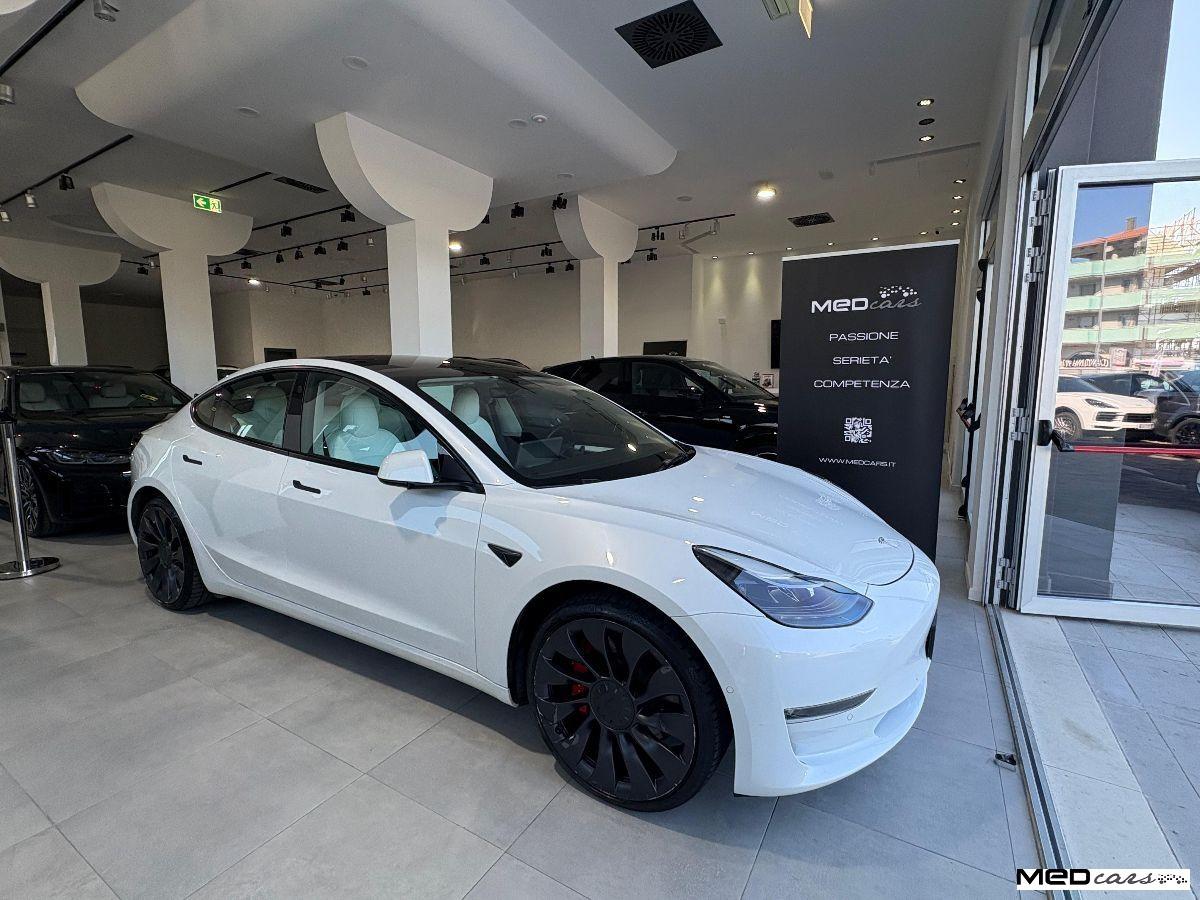 TESLA - Model 3 - Long Range Performance AWD