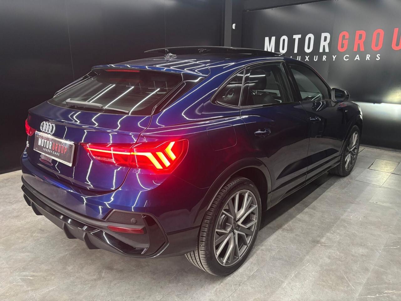 Audi Q3 SPB 35 TDI S tronic line edition 2.0 150CV tetto apribile