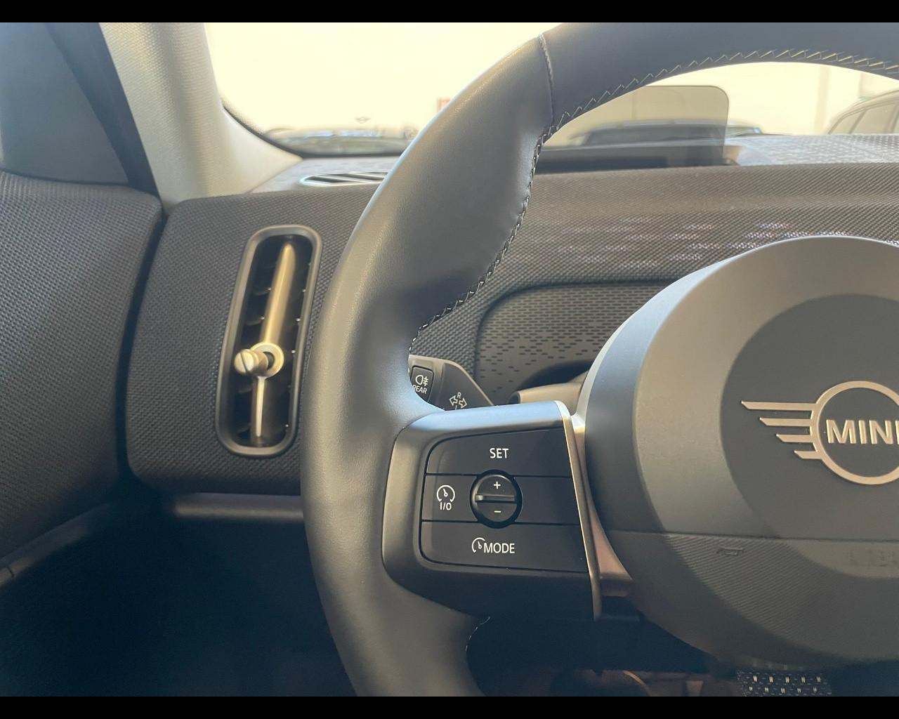 MINI Mini Countrym.(U25) - Mini Countryman D Classic