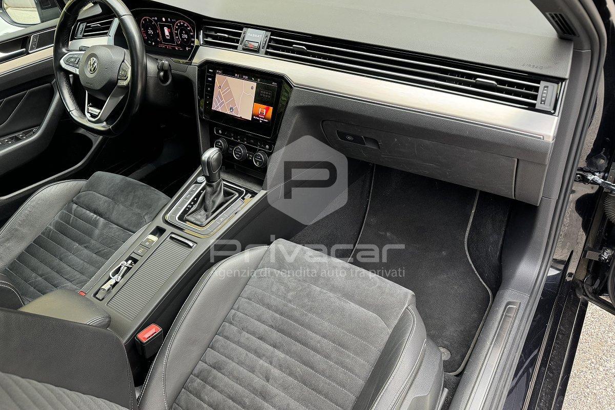 VOLKSWAGEN Passat Variant 2.0 TDI SCR 190 CV 4MOTION DSG Executive BMT