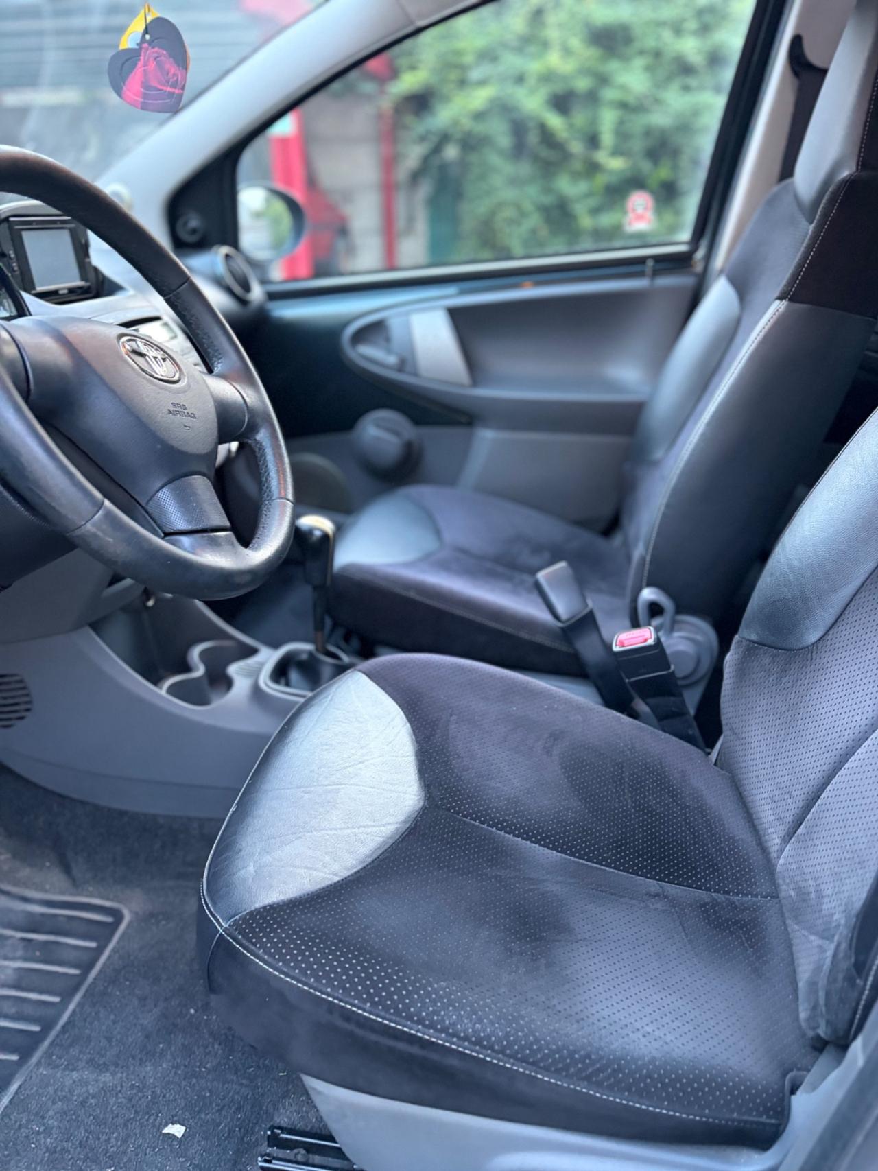 Toyota Aygo 1.0 12V VVT-i 5 porte Now Connect