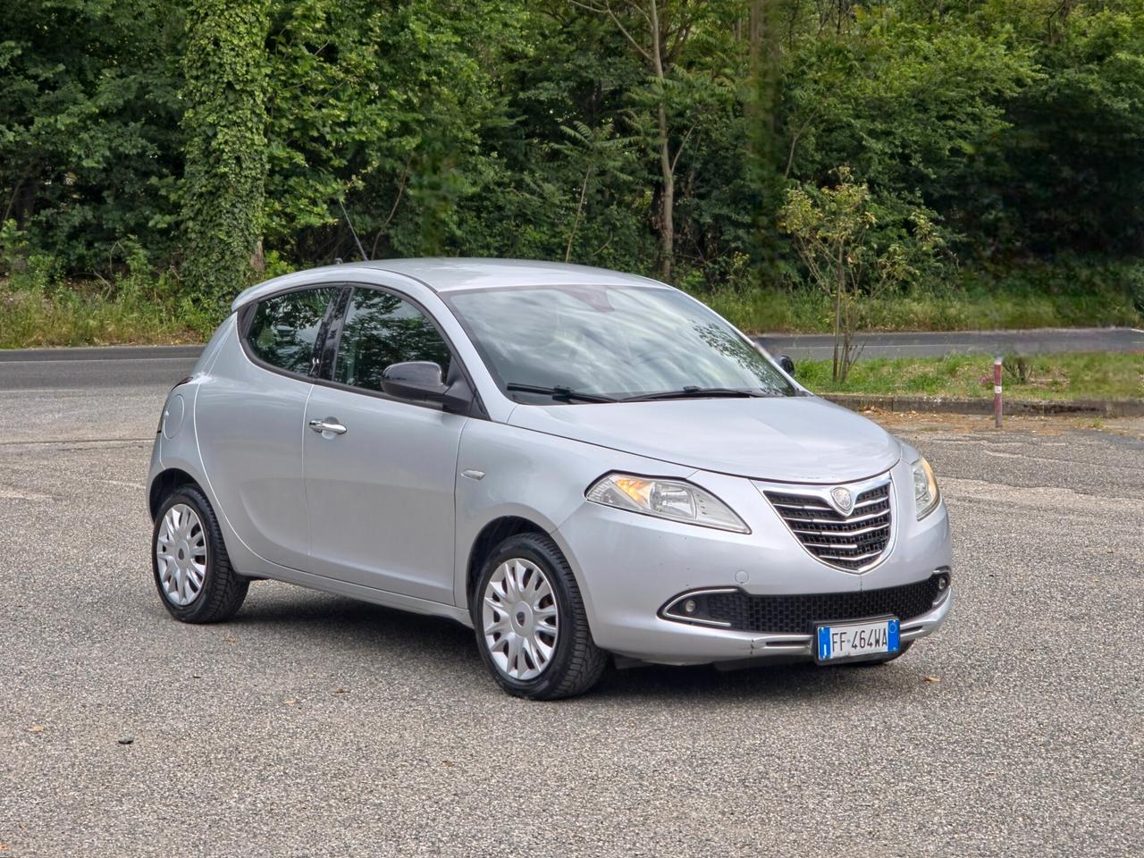 Lancia Ypsilon 1.2 69 CV 5 porte S&S Silver 2014-E6 Manuale NEO