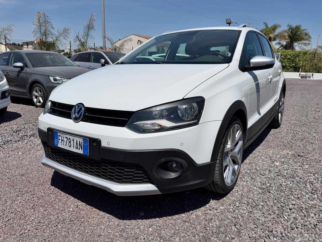 VOLKSWAGEN Polo Cross 1.4 TDI DSG BlueMotion Tech.