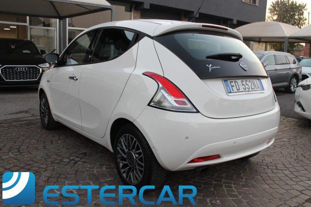 LANCIA Ypsilon 1.2 69CV 5 porte Gold NEOPATENTATI