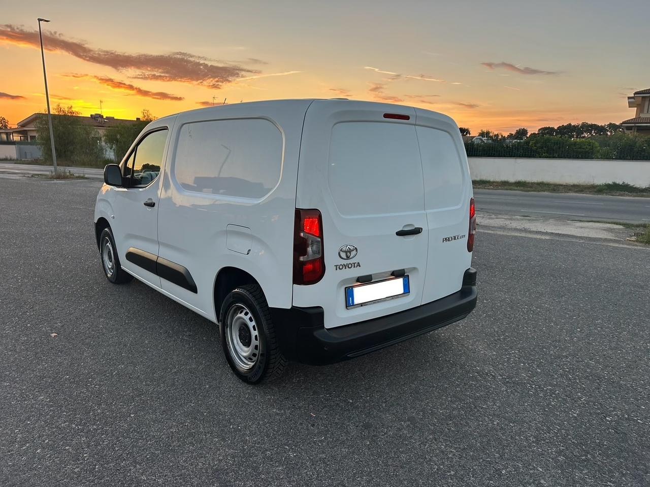 Toyota Proace City Verso 1.5D 100 CV S&S Short D Lounge