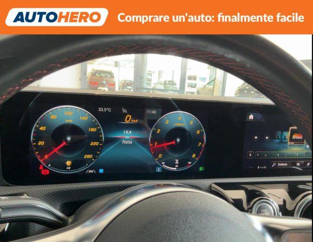 MERCEDES-BENZ A 200 Premium
