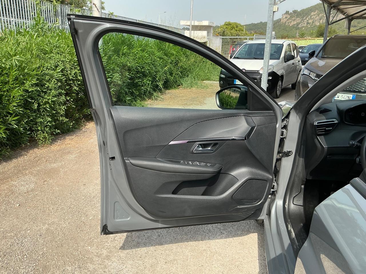 Peugeot 208 1.2 100 Stop&Start 5 porte Allure