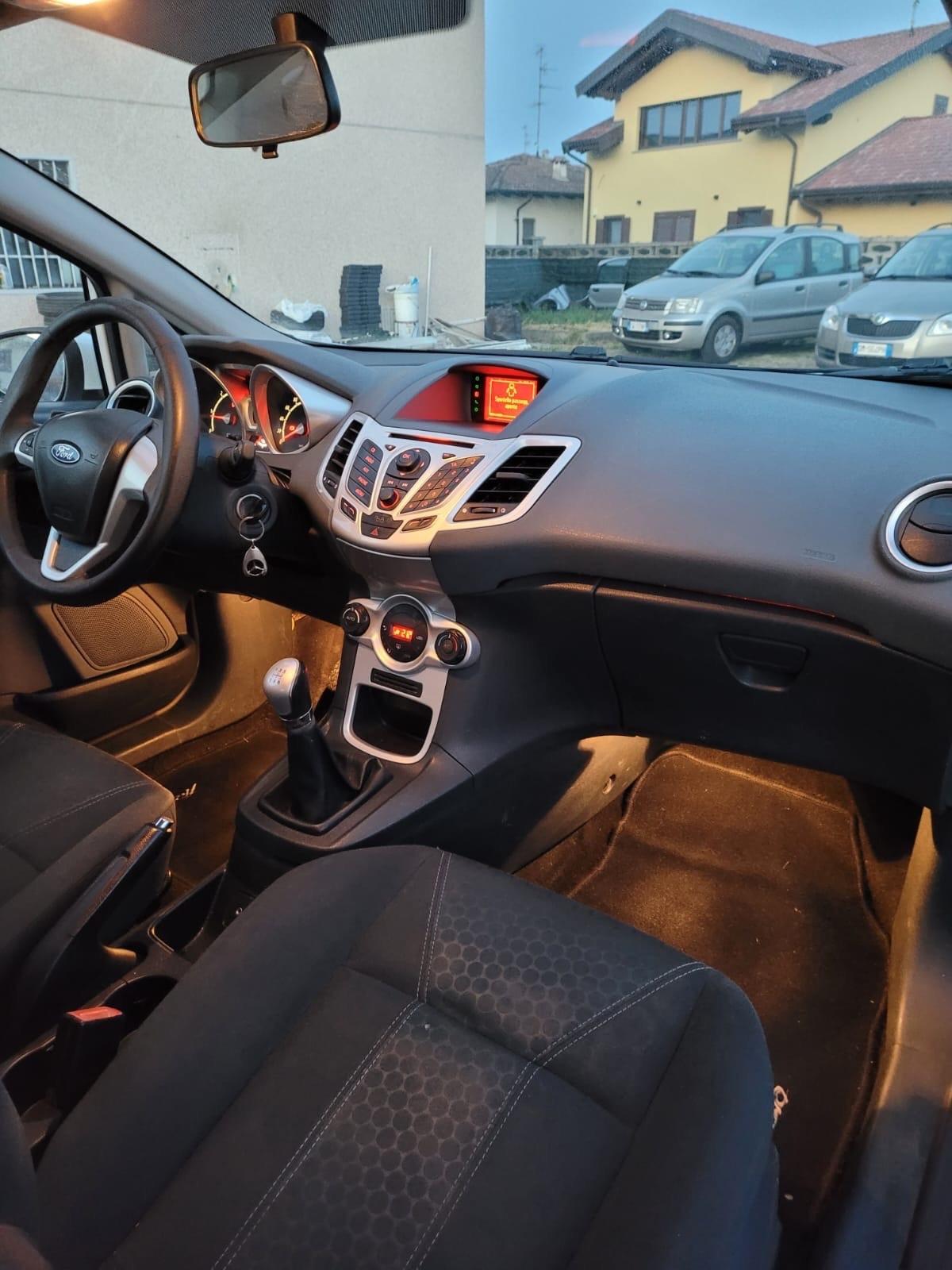 Ford Fiesta 1.4 TDCi 68CV 3 porte Titanium
