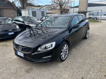 Volvo V60 D3 Geartronic R-design 2018 2.0 DIESEL 108.000 KM