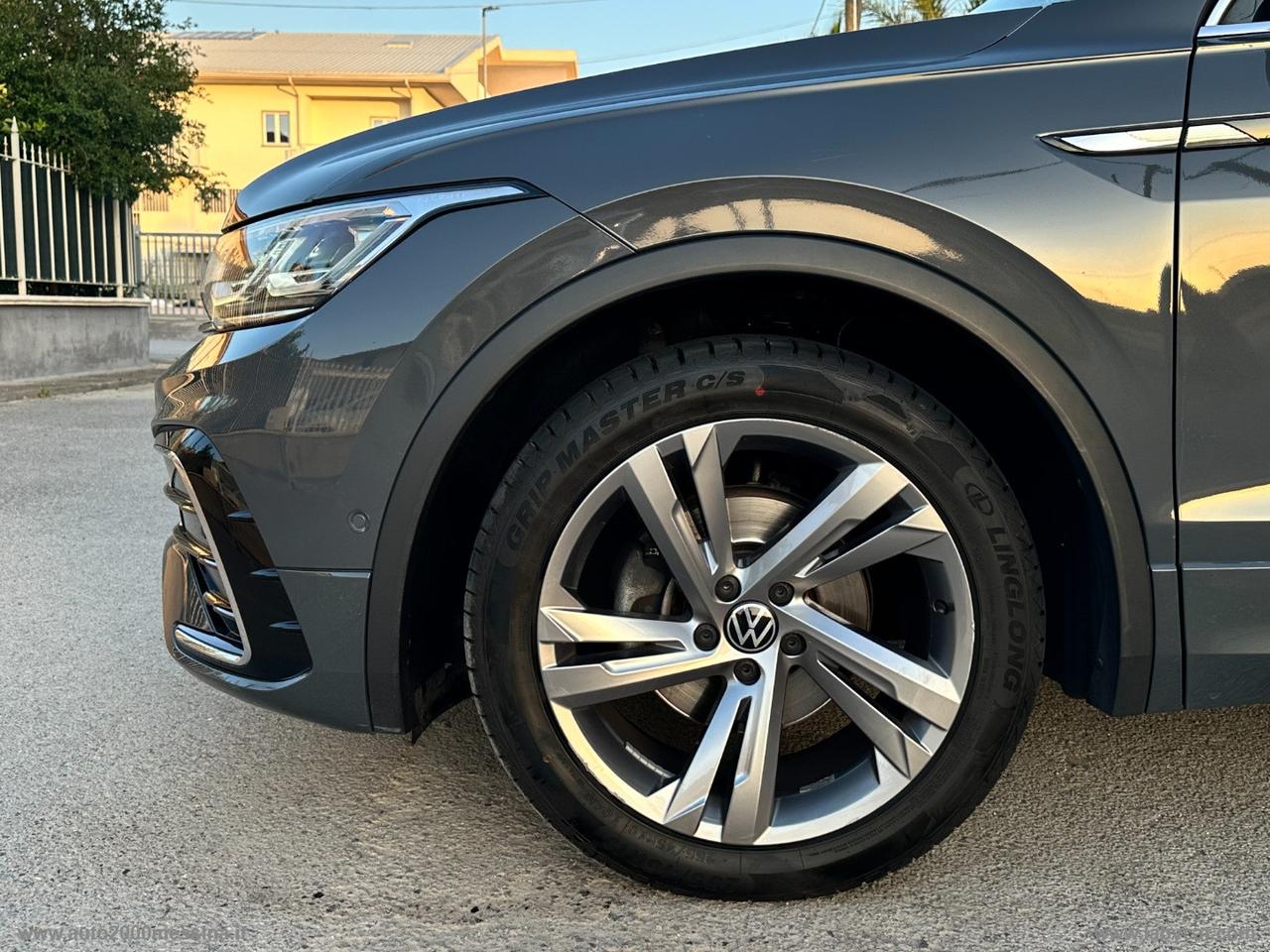 VOLKSWAGEN Tiguan 2.0 TDI 150CV SCR DSG R-Line