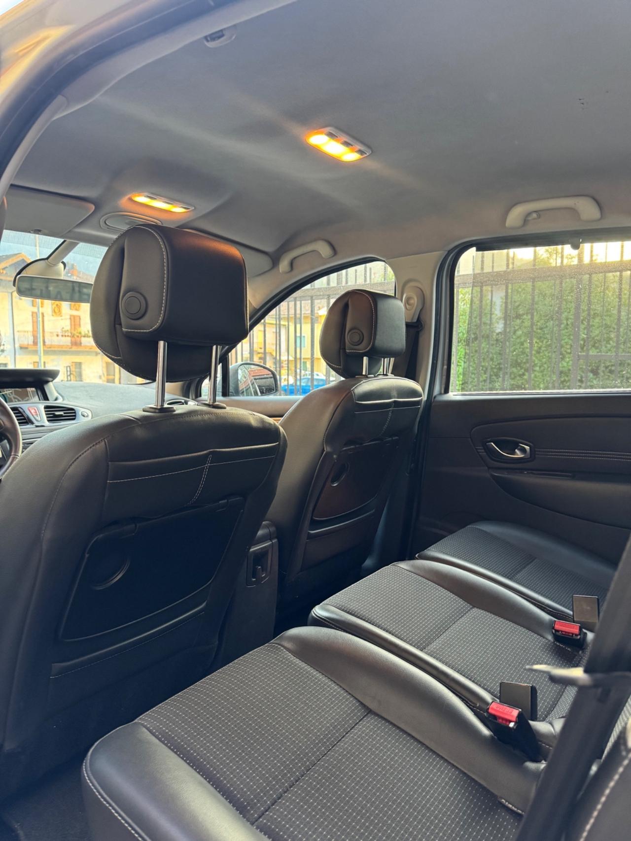 Renault Scenic Scénic X-Mod 1.5 dCi 110CV Luxe