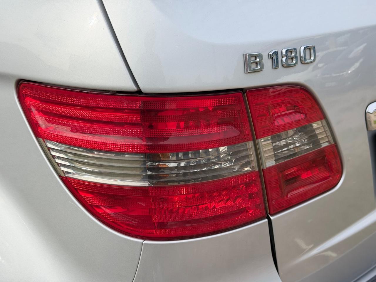 Mercedes-benz B 180 NGT BlueEFFICIENCY 2010