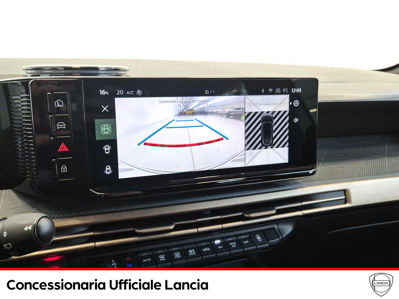Lancia Ypsilon 1.2 mhev edizione cassina e-dct