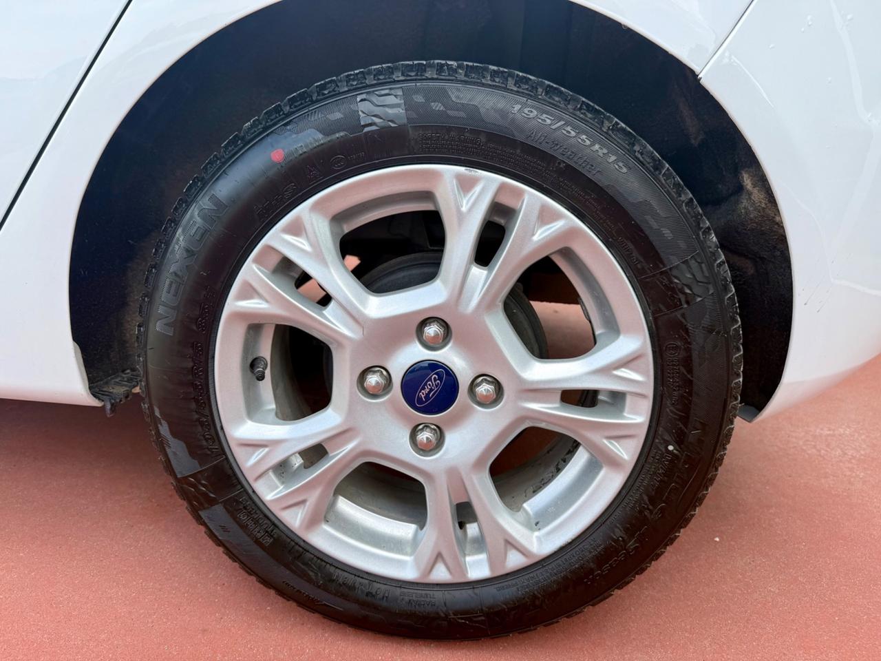 Ford Fiesta 1.5 TDCi 75CV 5 porte ST-Line