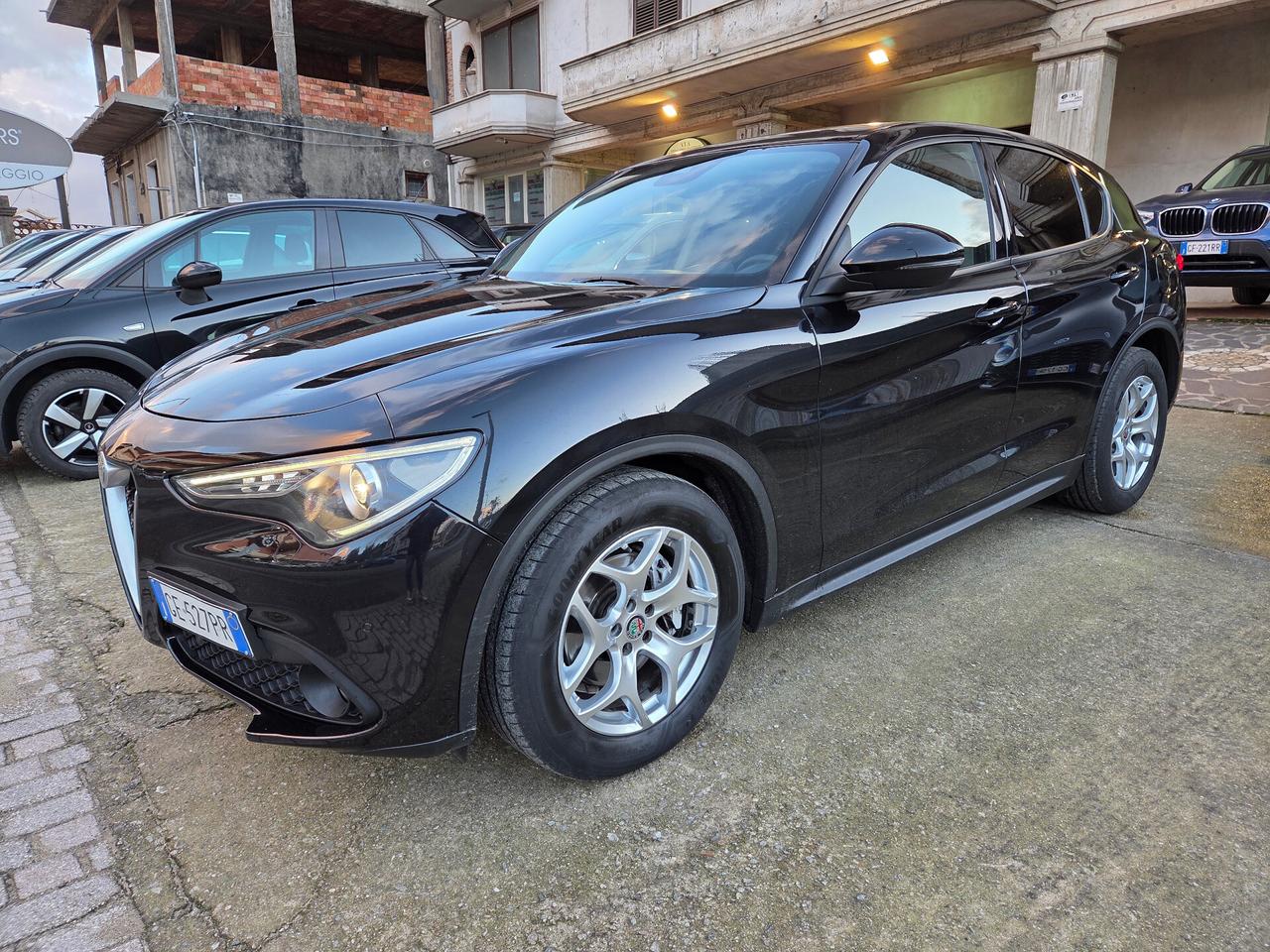 Alfa Romeo Stelvio 2.2 Turbodiesel 160 CV AT8 RWD Business