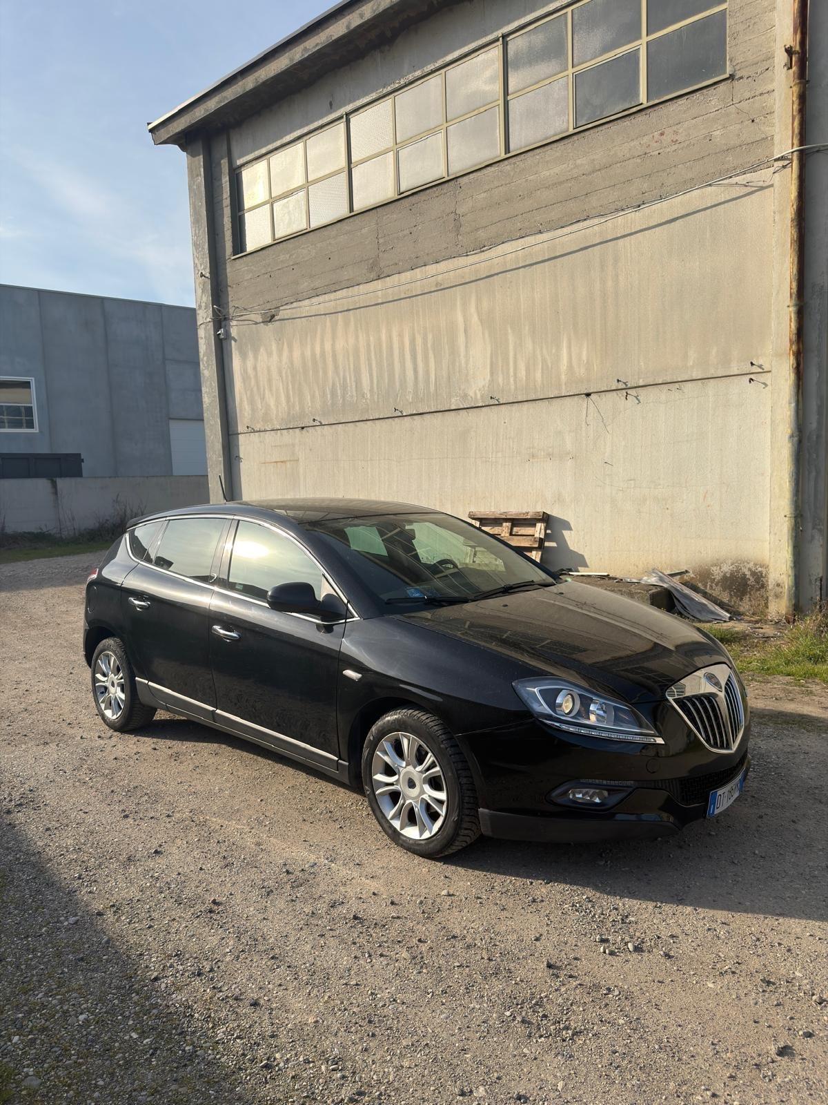 Lancia Delta 1.6 MJT DPF Platino