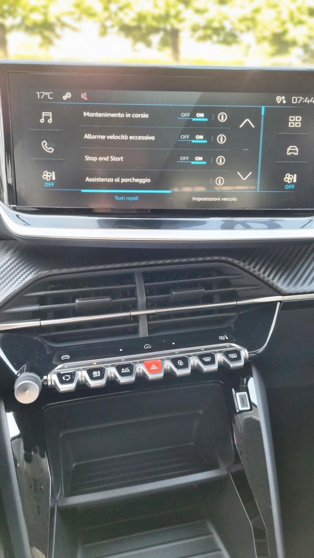 Peugeot 208 1.2 STYLE 100 CV KM ZERO X NEOPATENTATI 6 MARCE