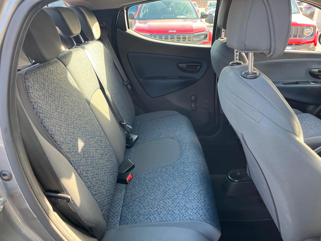 Lancia Ypsilon 1.0 FireFly 5 porte S&S Hybrid Oro