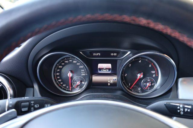 MERCEDES-BENZ CLA 200 d S.W Automatic Premium AMG Navi COMAND LED Camera