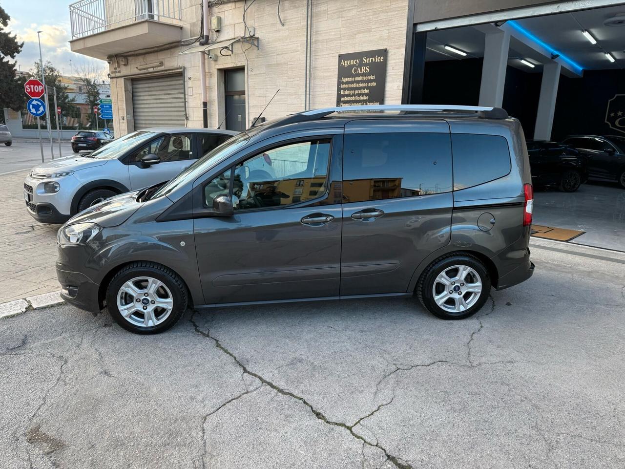Ford Tourneo Courier Tourneo Courier 1.5 TDCI 75 CV N1