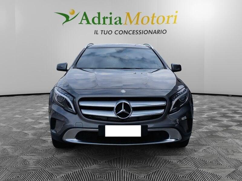 Mercedes-Benz GLA GLA 200 Premium auto