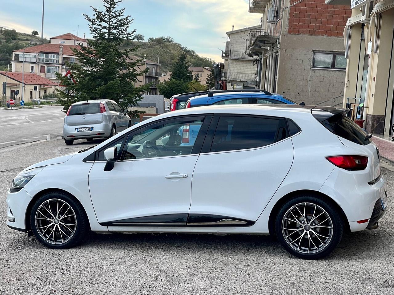 Renault Clio 1.5 dCi 75cv GT Line - NEOPATENTATI