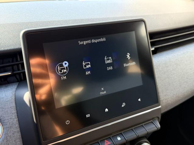 RENAULT Clio (mitsubishi COLT) 1.0 turbo 90 CV Invite -