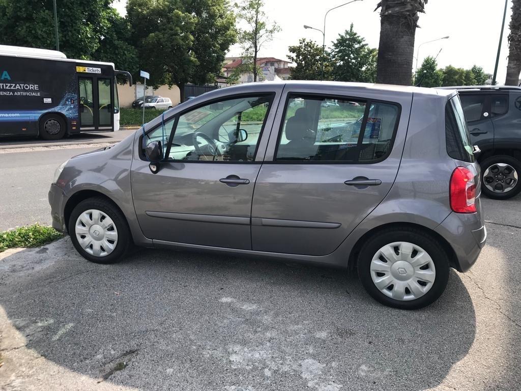 Renault Modus 1.2 16V Yahoo! 75 CV 55 KW auto pari al nuovo