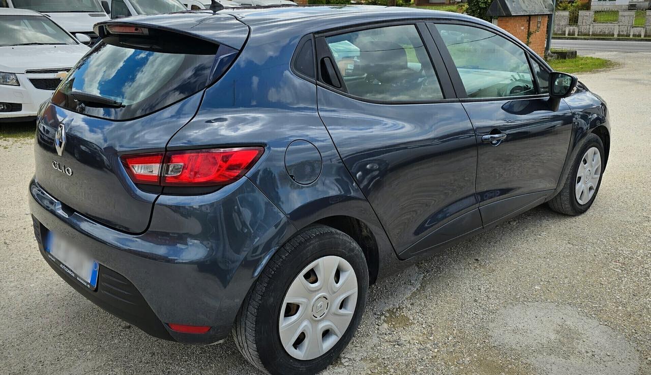 Renault Clio 1.2 75CV - 2018 - PERFETTA