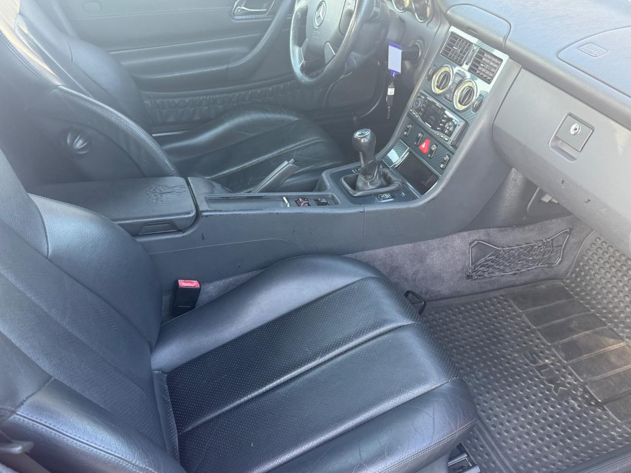 Mercedes-benz SLK 200 cat