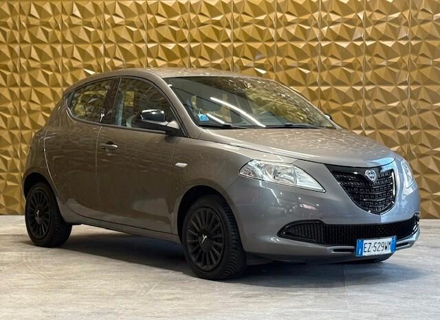 Lancia Ypsilon 1.2 69 CV 5 porte Gold