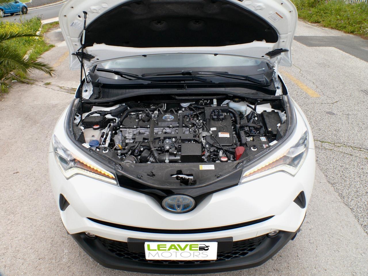 Toyota C-HR Hybrid E-CVT (M1310)