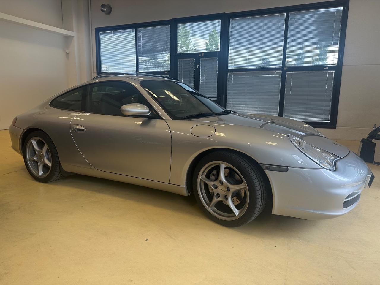 Porsche 911 996 Carrera 4 Coupé