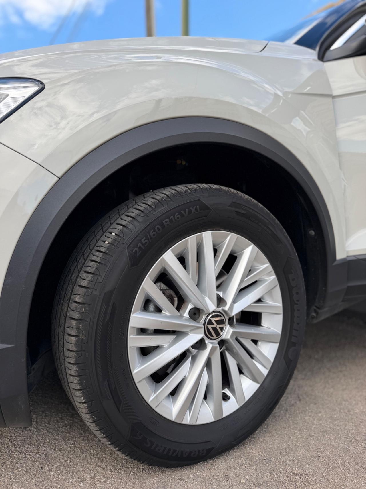Volkswagen T-Roc 1.0 110 cv TSI Style-2023/LED