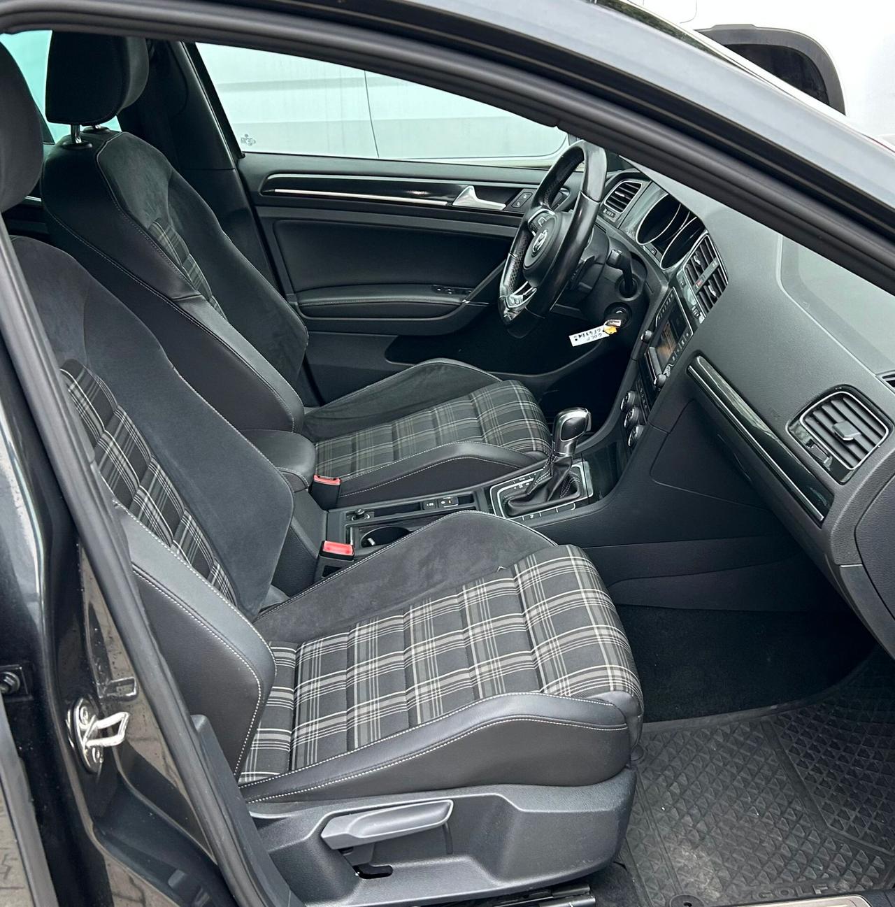 Volkswagen Golf GTD SOLO COMMERCIANTI