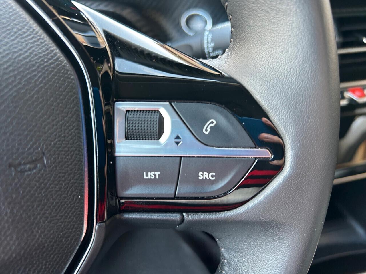 Peugeot 2008 BlueHDi 110 S&S ALLURE PACK