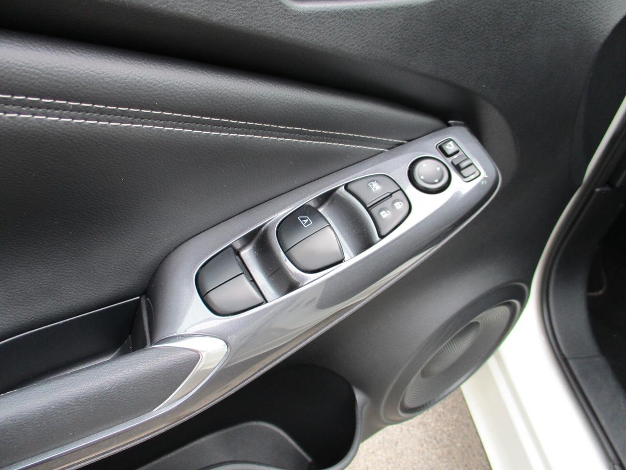 Nissan Juke 1.0 DIG-T 114 CV N-Connecta