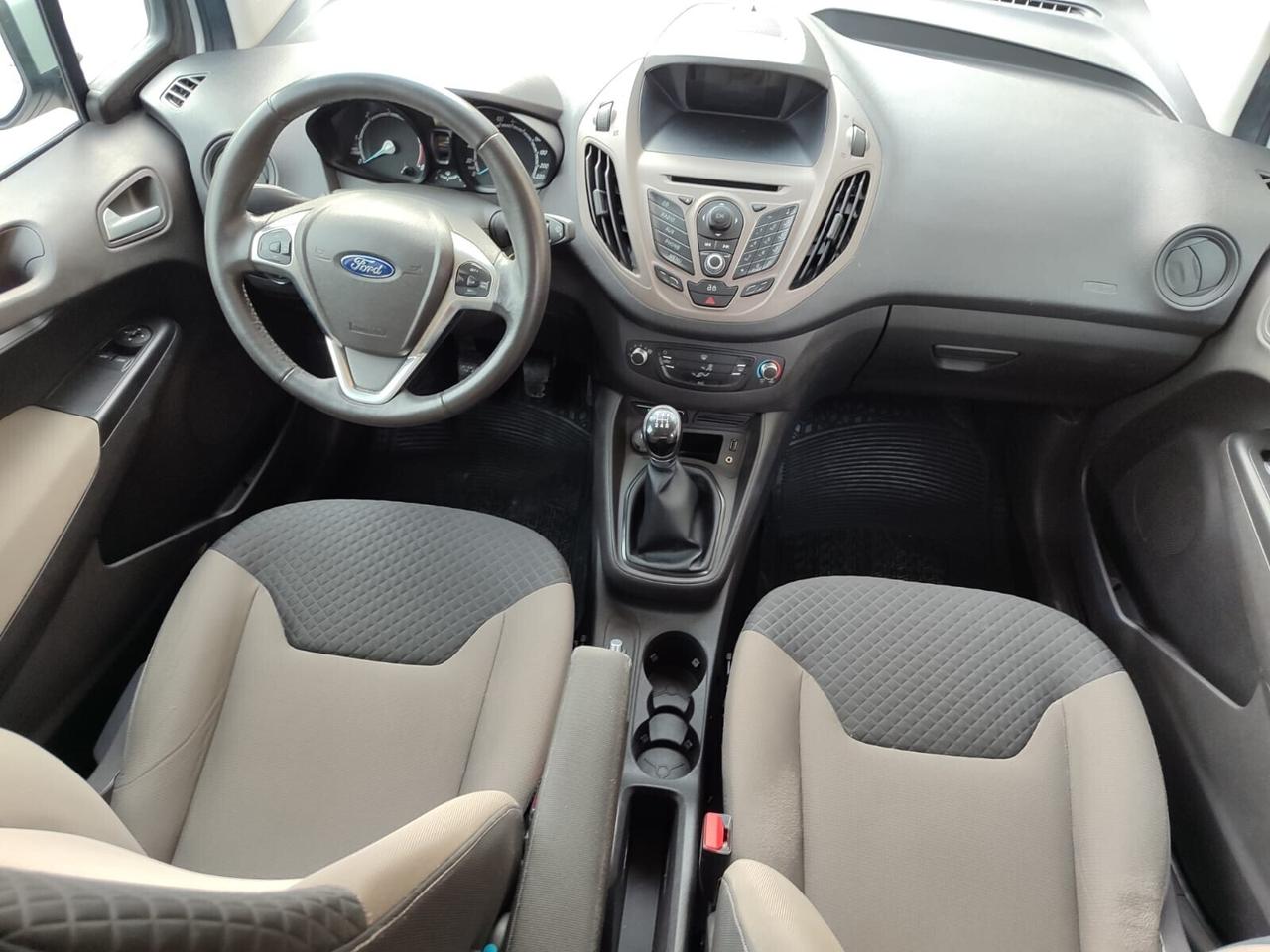 Ford Tourneo Courier 1.5 tdci 75CV VETTURA NUOVO!!