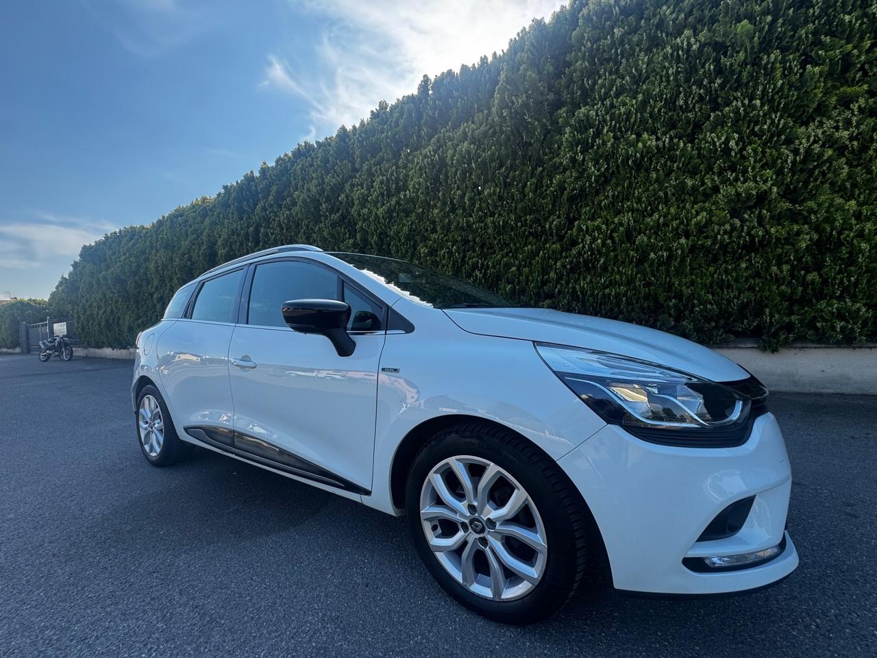 Renault Clio Sporter dCi 8V 90 CV EDC Business