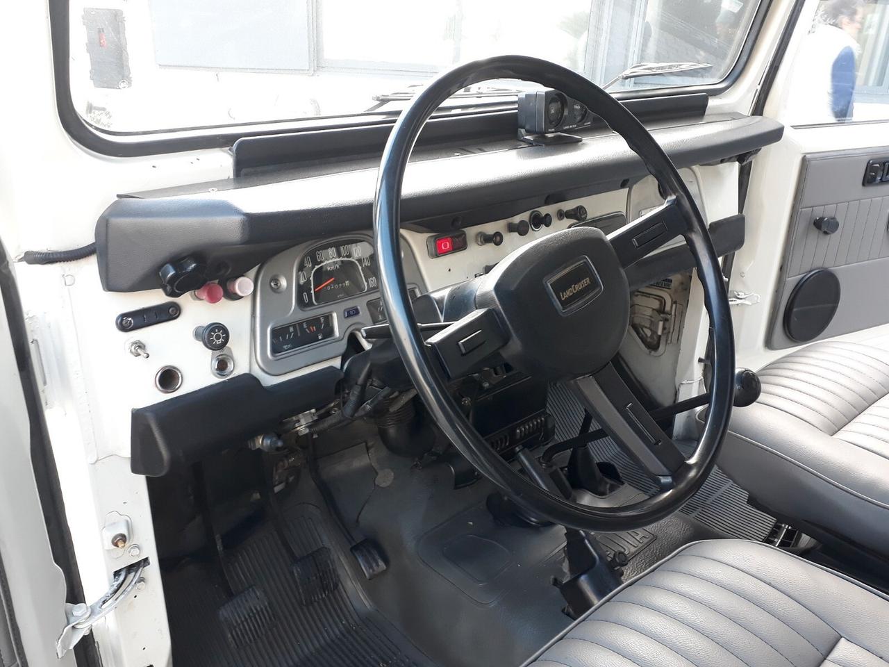 Toyota Land Cruiser BJ42