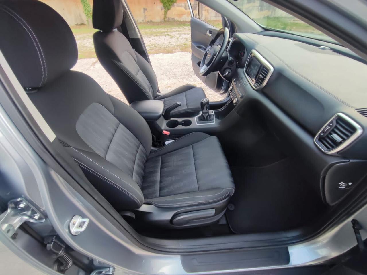 Kia Sportage 1.6 CRDI 115 CV 2WD Hybrid Business Class