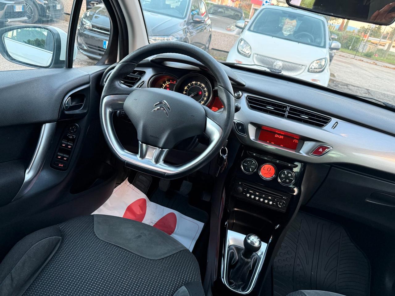" UNA CHICCHINA " Citroen C3 1.4 HDi 70 Exclusive