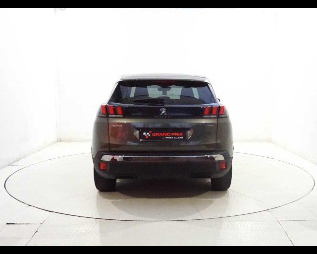 PEUGEOT 3008 Hybrid 225 e-EAT8 Allure