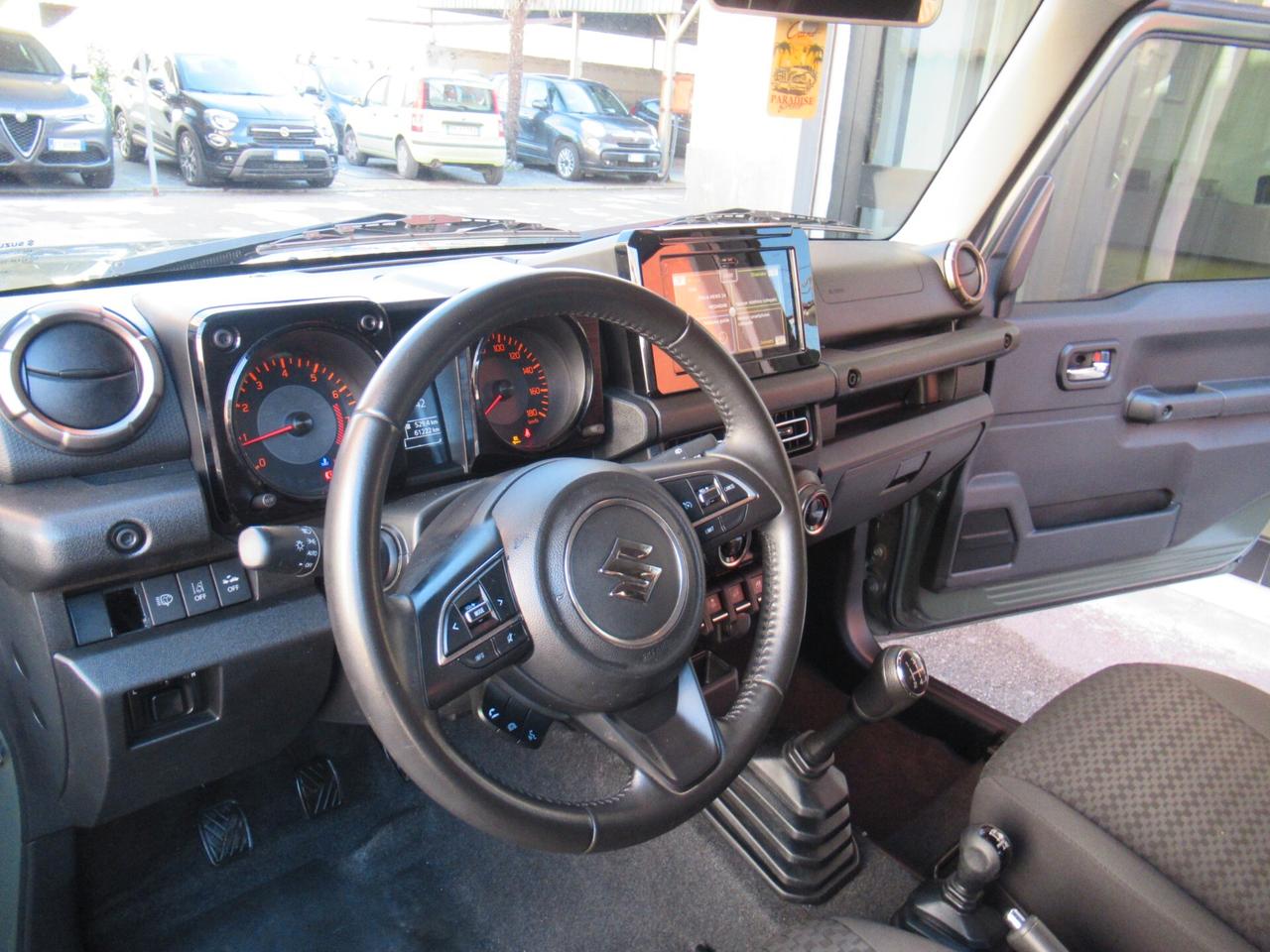 Suzuki Jimny 1.5 5MT Top