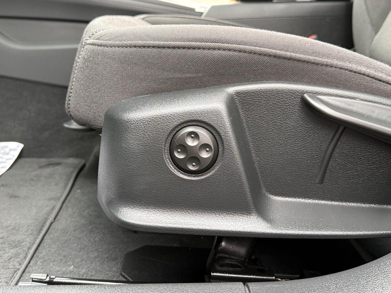 Audi A4 Avant 40 g-tron Stronic NAVI COCKPIT LED