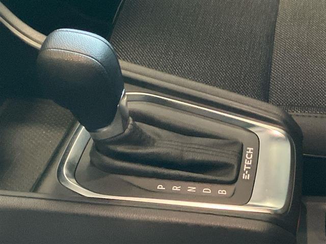 RENAULT Captur 1.6 E-Tech hybrid Intens 145cv auto