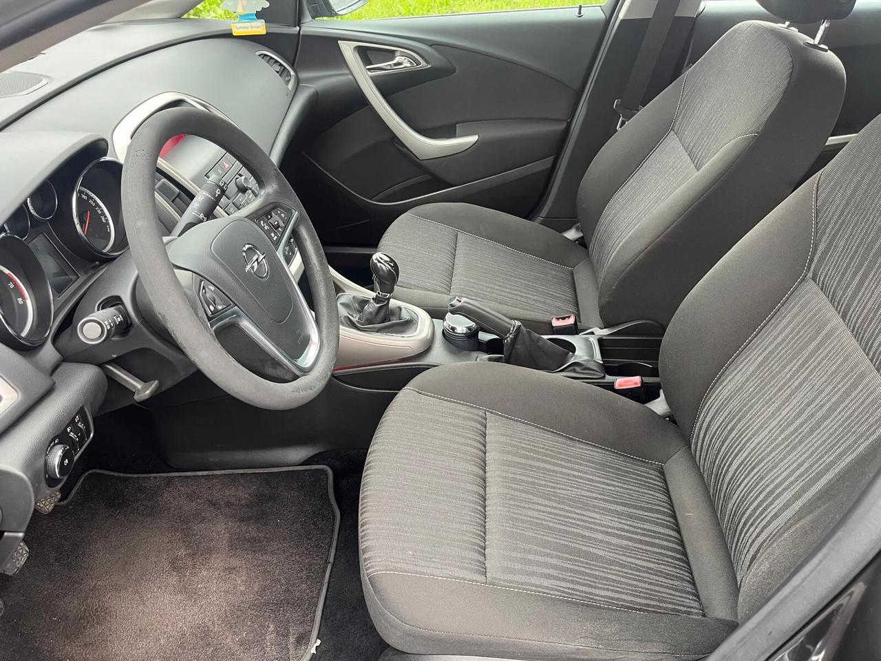 Opel Astra 1.4 turbo 100cv