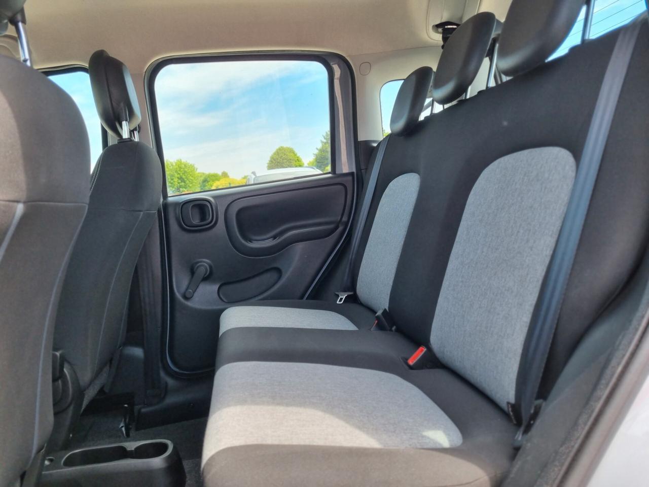 Fiat Panda 1.2 Lounge 5 posti