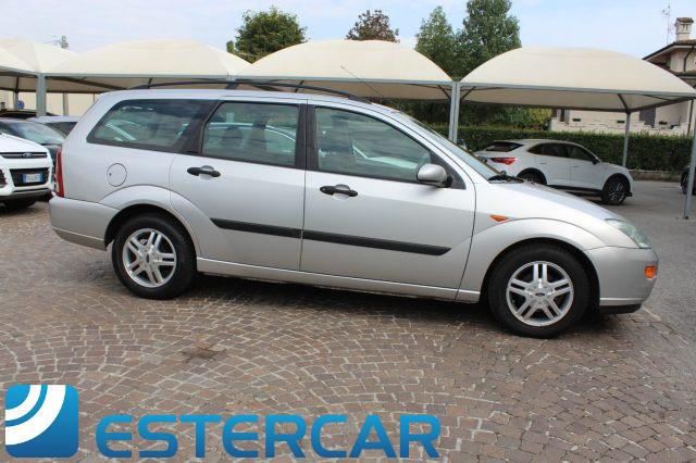 FORD Focus 1.6i 16V cat SW Ghia