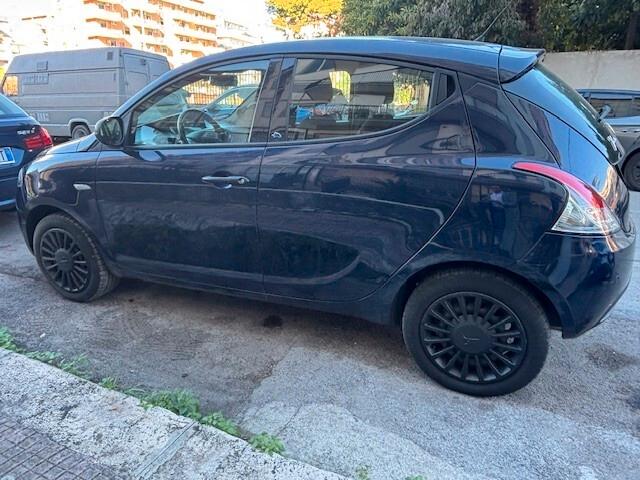 Lancia Ypsilon Finanziabile Garanzia Anche permuta